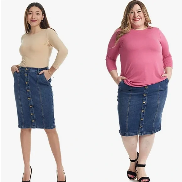 DOWNEAST | Plus Size Jean Skirt with Buttons 2X - Picture 2 of 5